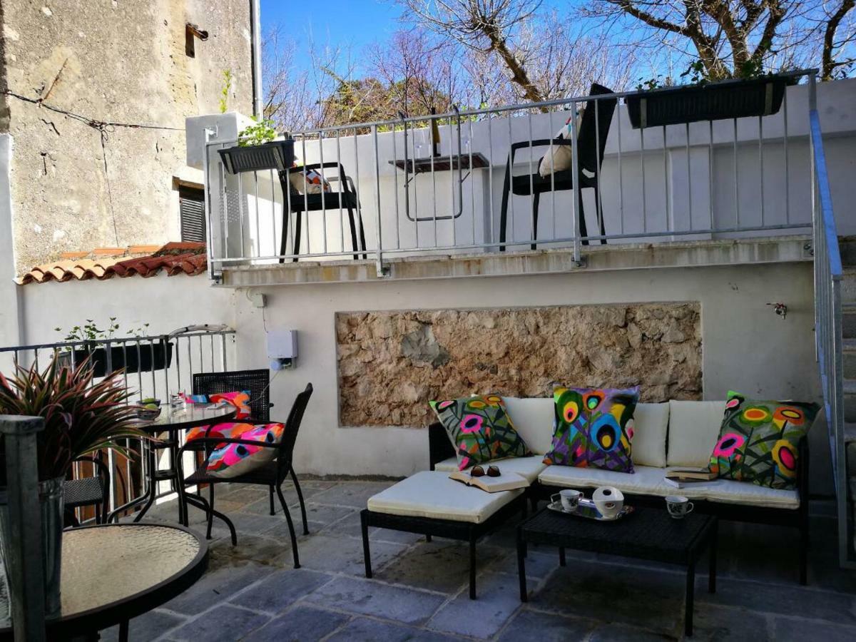 Cres Art Studio Lime Apartment Dış mekan fotoğraf